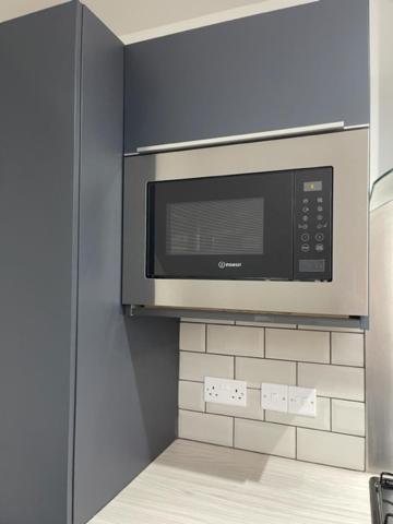 Lochside Loft - Self Catering Apartment For 2 In A Great Location For Inverness Airport And Both Cabot Highlands & Nairn Golf Courses Екстер'єр фото